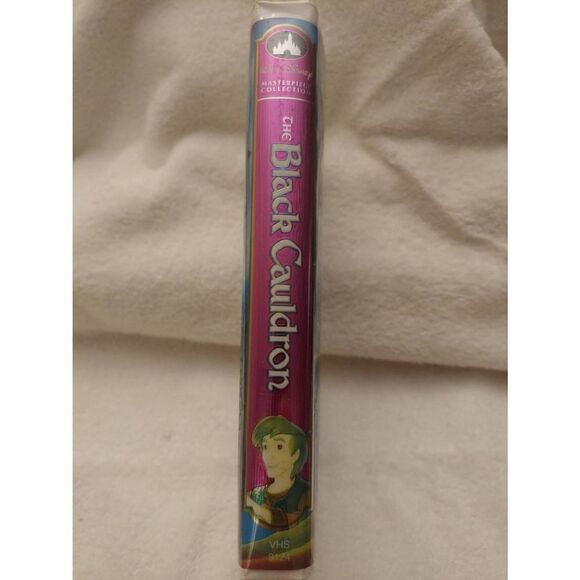Disney's The Black Cauldron (VHS, 1998) - Picture 2 of 5